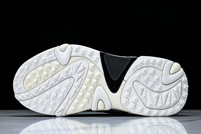 OF C/O​ ODSY-1000 SNEAKERS ow-71