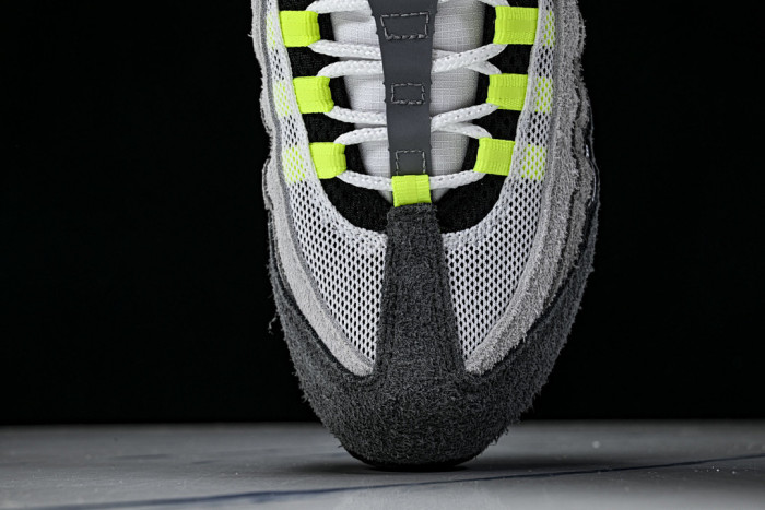 Nike Air Max 95 SP Undefeated Geo NYC Neon IB4523-004