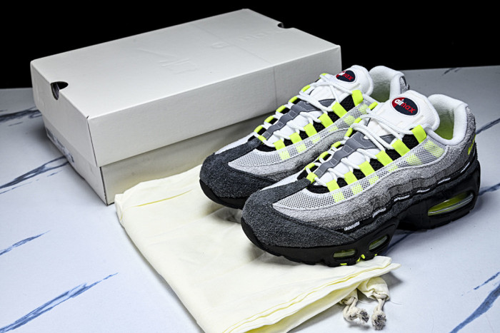 Nike Air Max 95 SP Undefeated Geo NYC Neon IB4523-004
