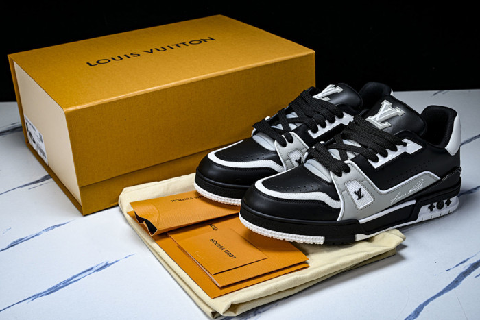 LOVT SNEAKER lv-585