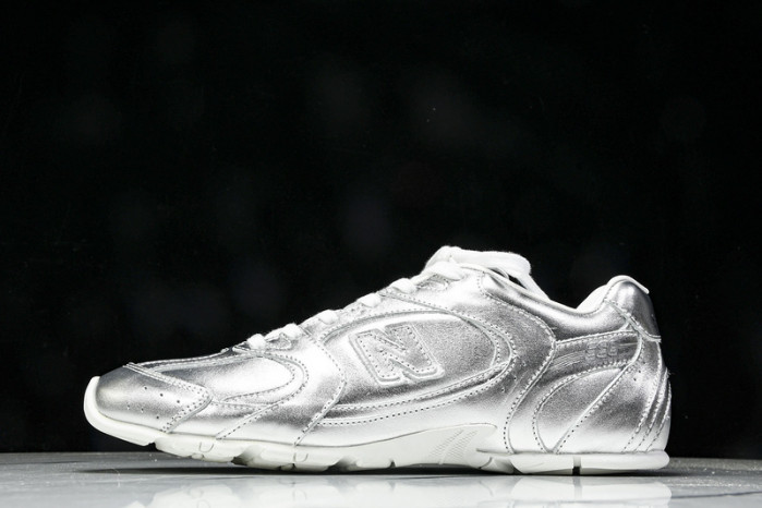 New Balance MIU NB5303