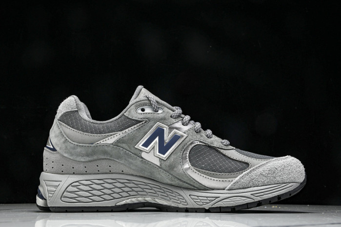 New Balance 2002R M2002RHG