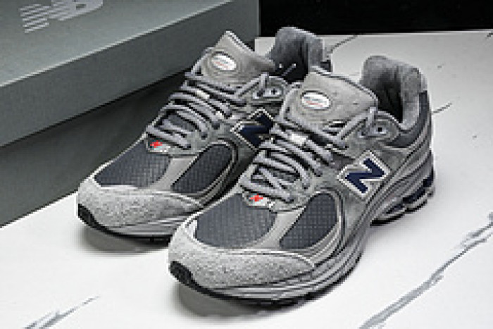 New Balance 2002R M2002RHG