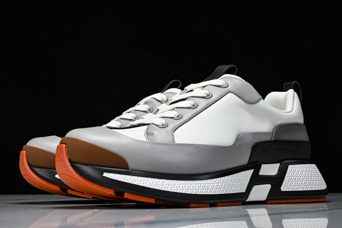 HER SHOES HM-9