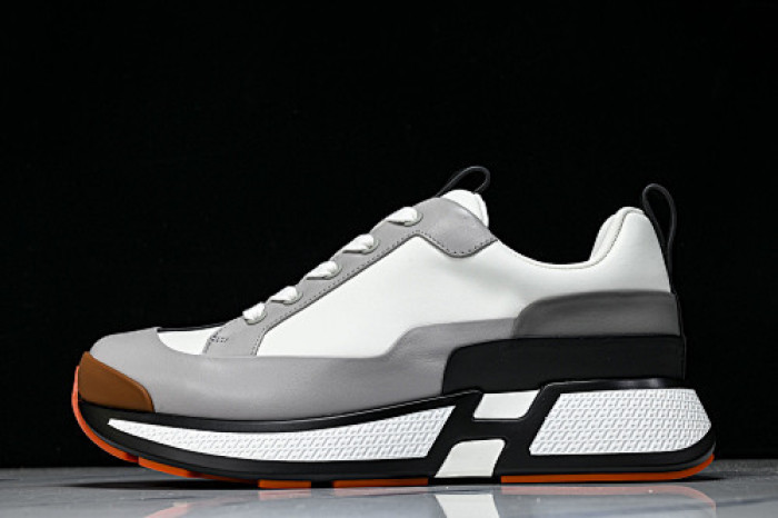 HER SHOES HM-9