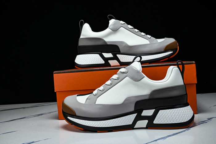 HER SHOES HM-9