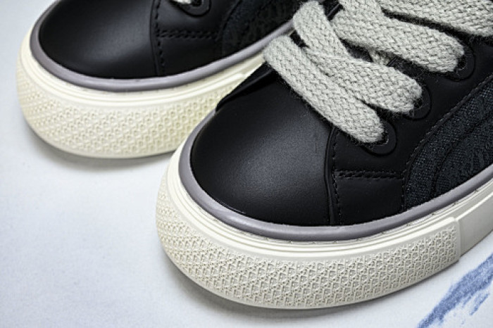 DR B33 LOW-TOP SNEAKERS DR-216