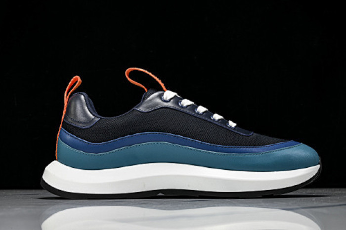 HER SHOES HM-4