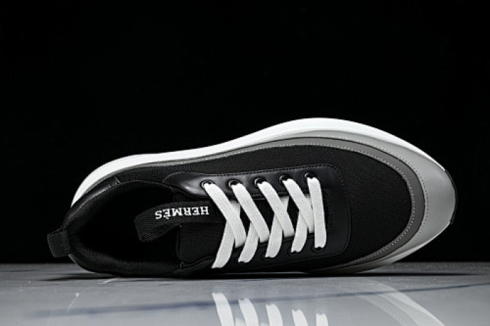HER SHOES HM-5