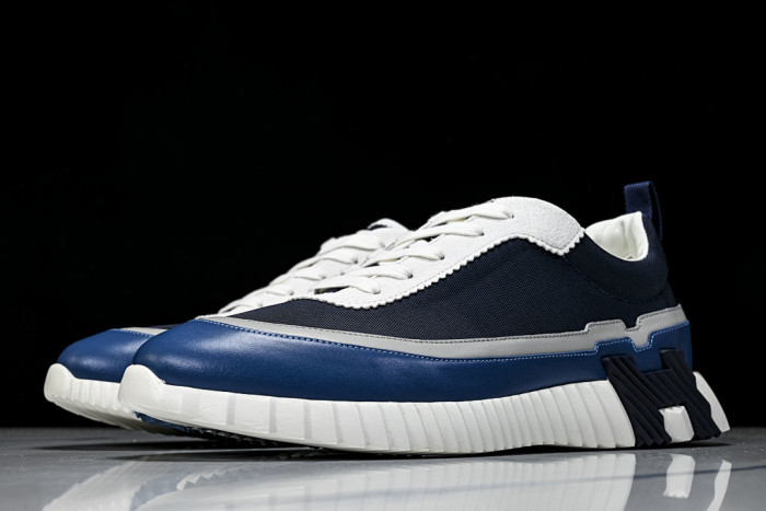 HER SHOES HM-6