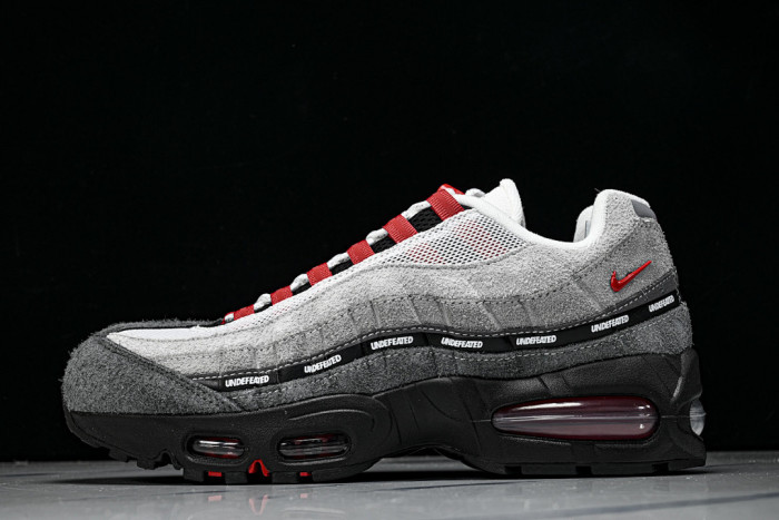 Undefeated x Nike Air Max 95 'Bright Crimson' IB4523-003