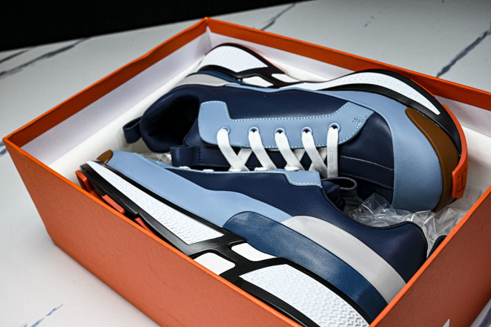 HER SHOES HM-2