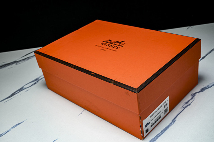 HER SHOES HM-2