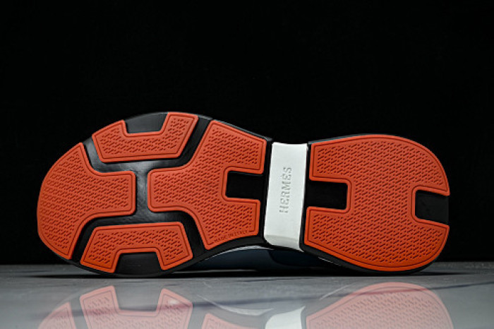 HER SHOES HM-2