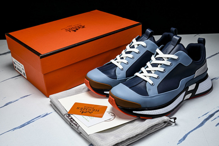 HER SHOES HM-2