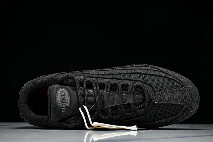 Air Max 95 x Levi