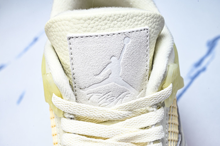 Jordan 4 HV0823-101