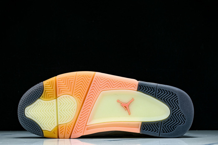 Jordan 4 HV0823-101
