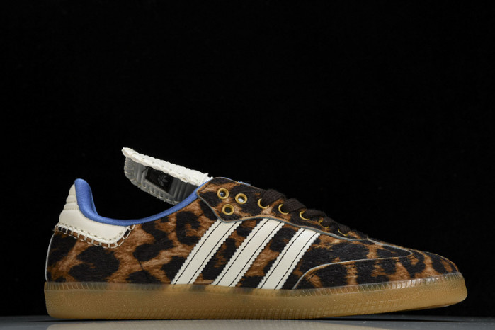 ad low-top sneaker 240506002