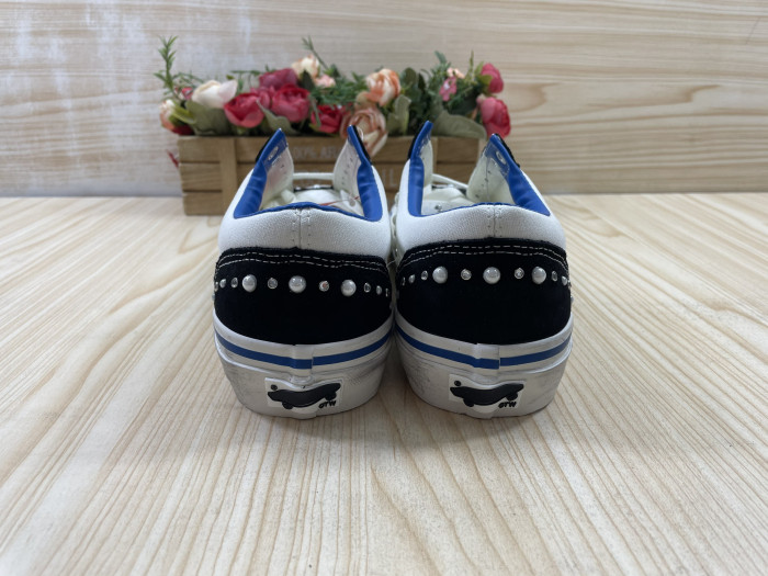 VANS SNEAKERS VS-07