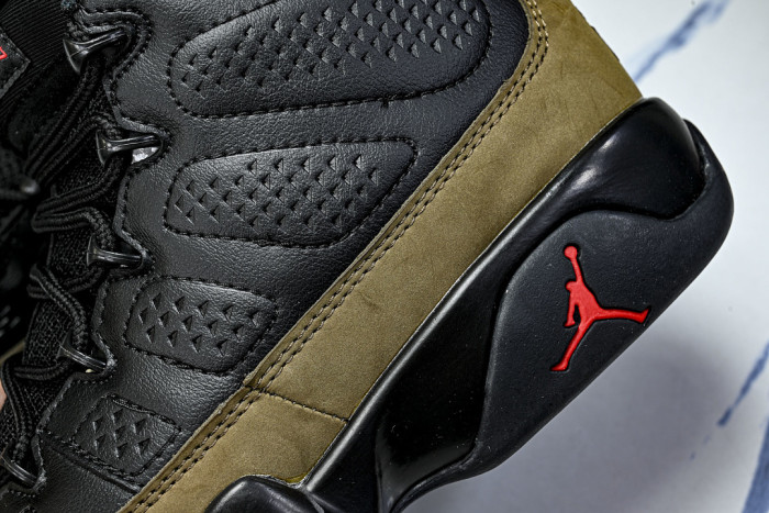 Jordan 9 Retro “Olive” HV4794-030