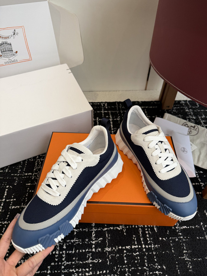 HER SHOES HM-20