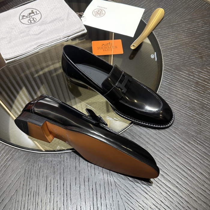 HER SHOES HM-28