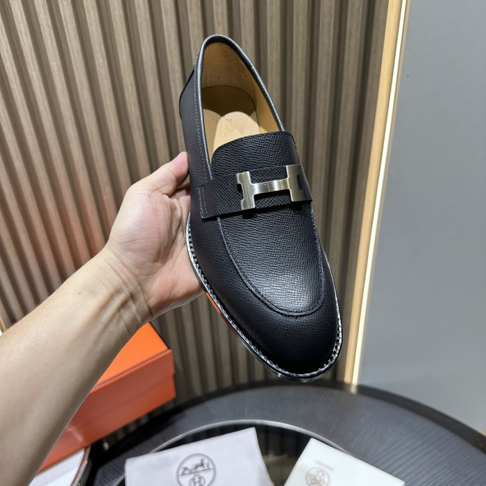 HER SHOES HM-30