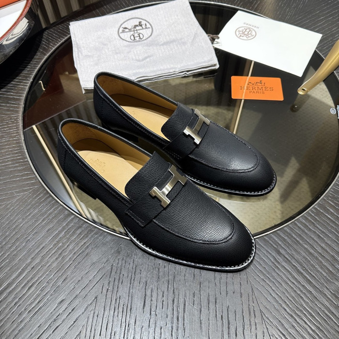 HER SHOES HM-30