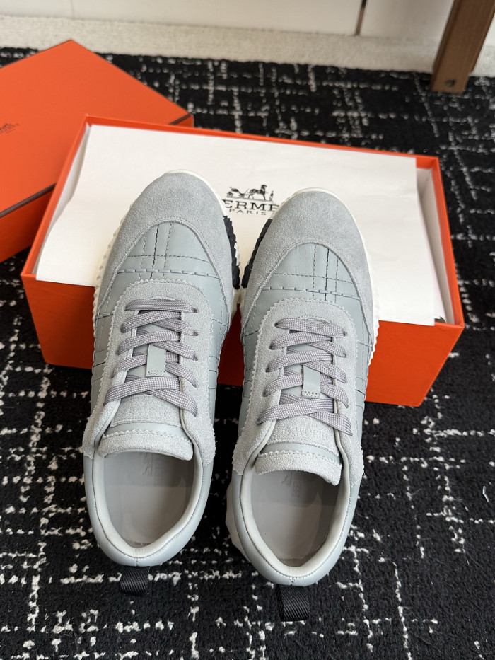 HER SHOES HM-33