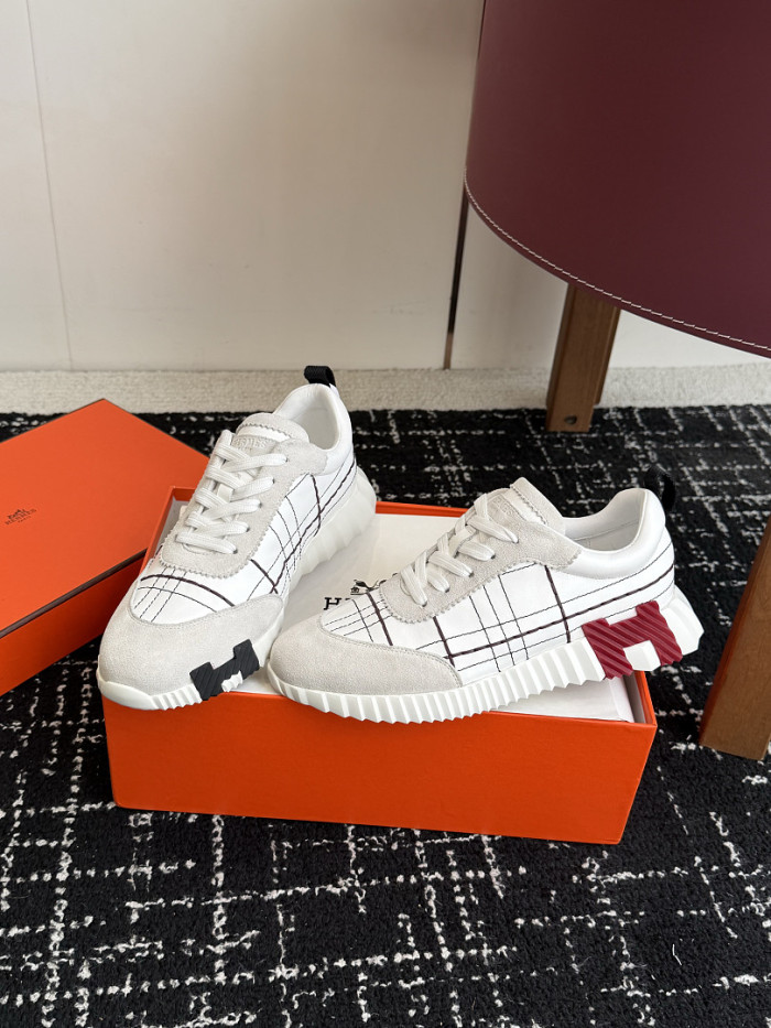 HER SHOES HM-34