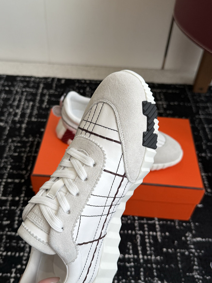HER SHOES HM-34