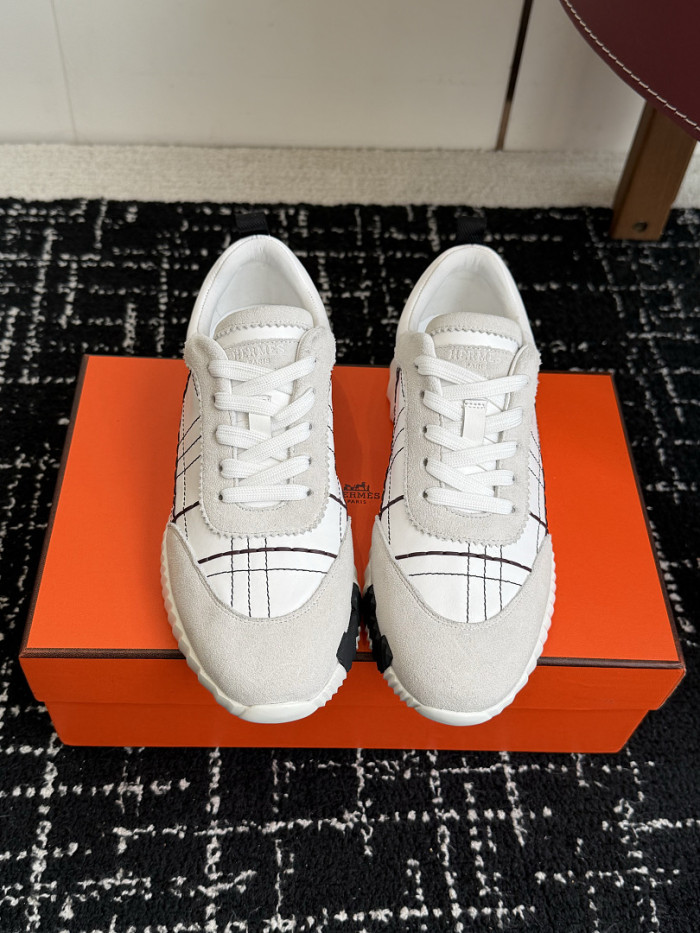 HER SHOES HM-34
