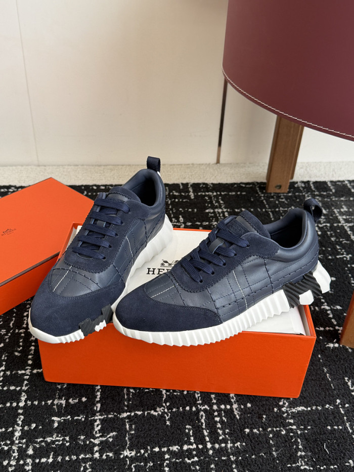 HER SHOES HM-35