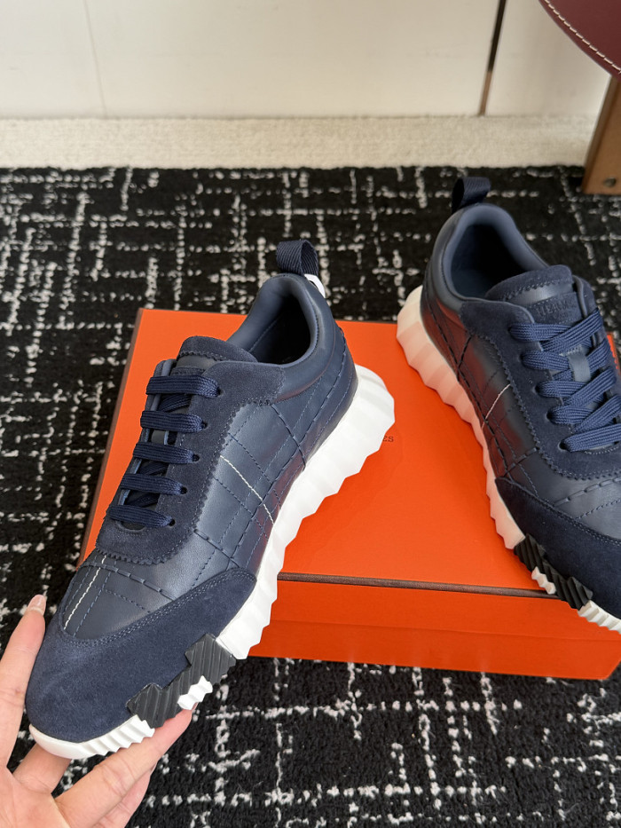 HER SHOES HM-35