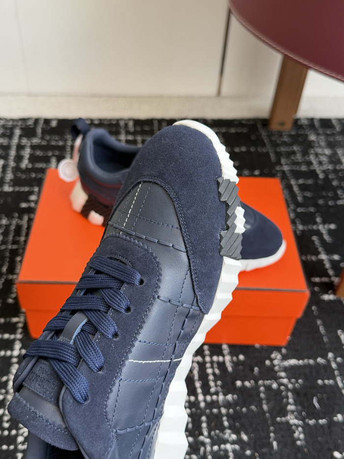 HER SHOES HM-35