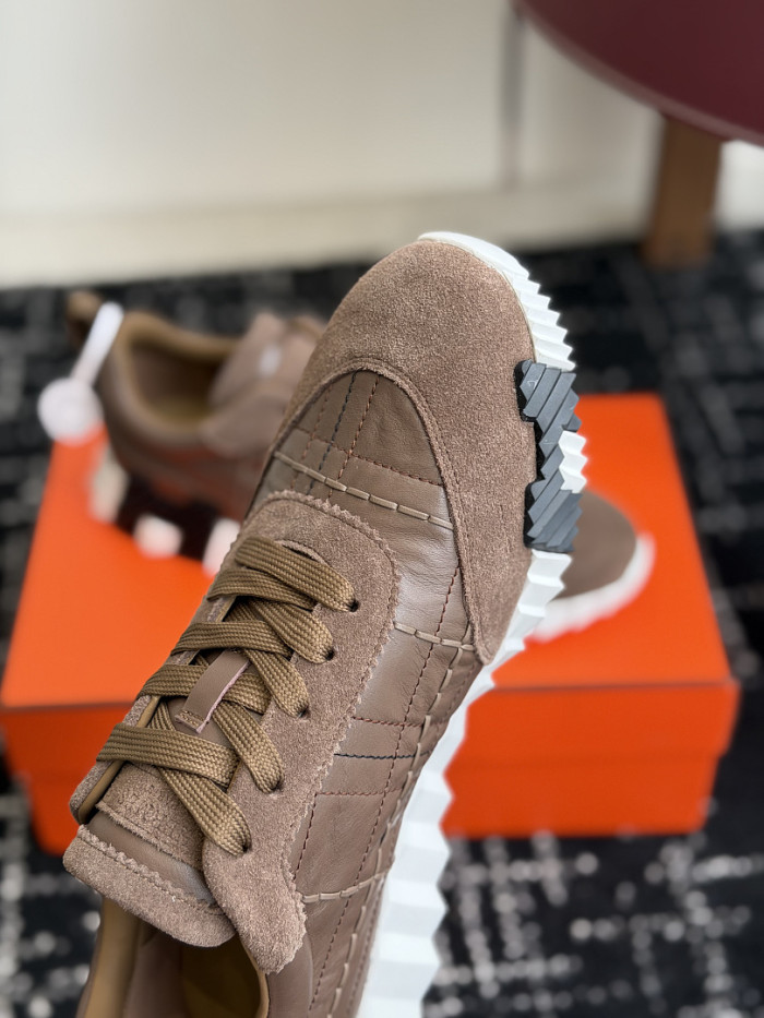 HER SHOES HM-36