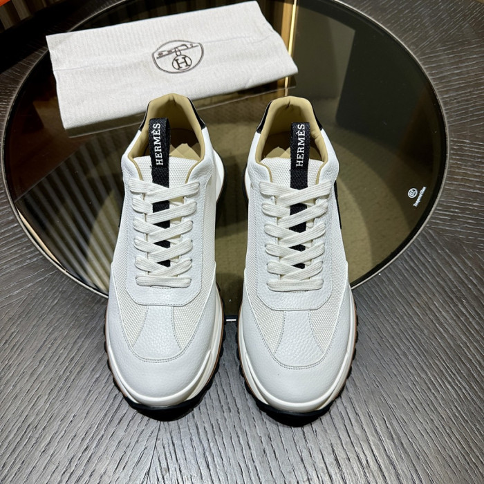HER SHOES HM-10