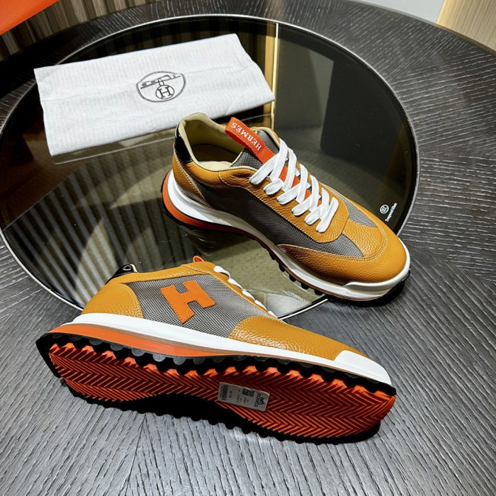 HER SHOES HM-11