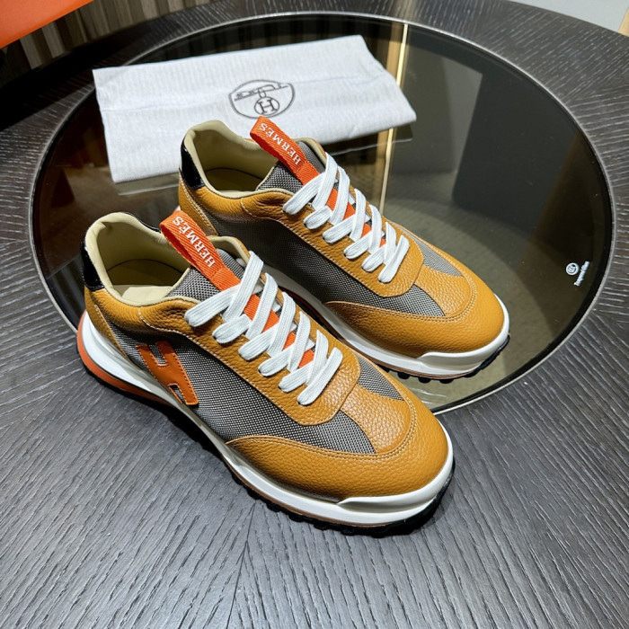 HER SHOES HM-11