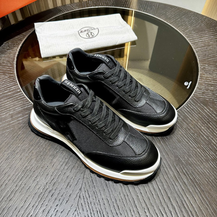 HER SHOES HM-12