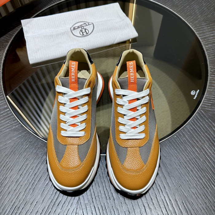 HER SHOES HM-11