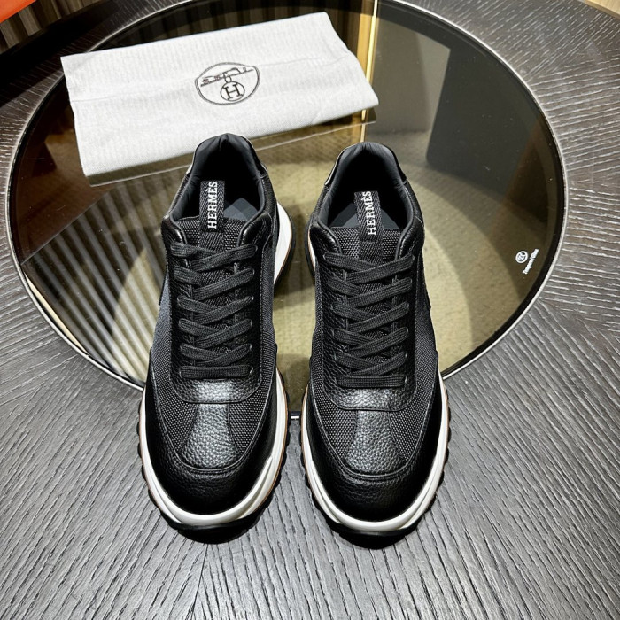 HER SHOES HM-12