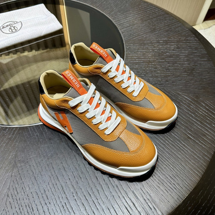 HER SHOES HM-11