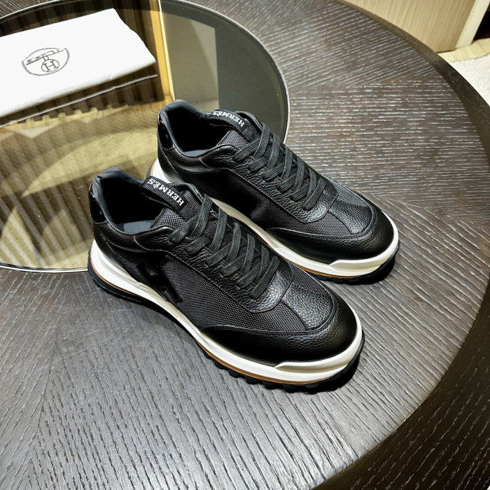 HER SHOES HM-12