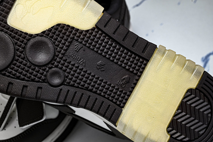 (BROWN) OF SNEAKERS ow-88