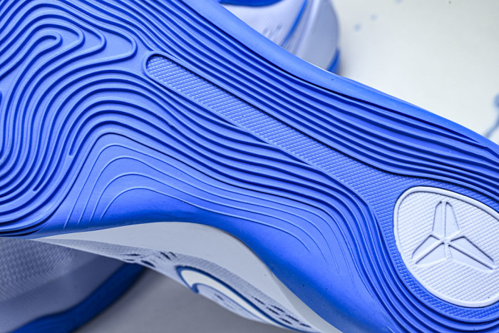 Nike Kobe 9 EM Low Protro TB Hydrogen Blue IH1401-402