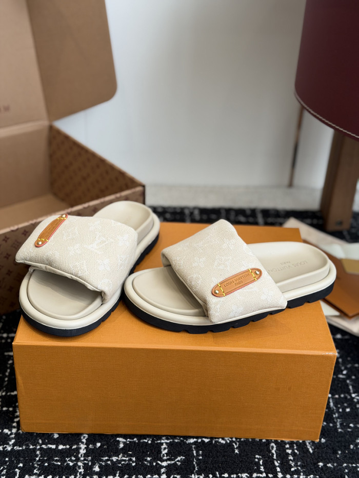 LOVT SANDAL 0415677