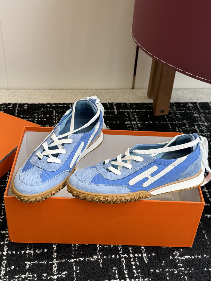 HER SHOES HM-38