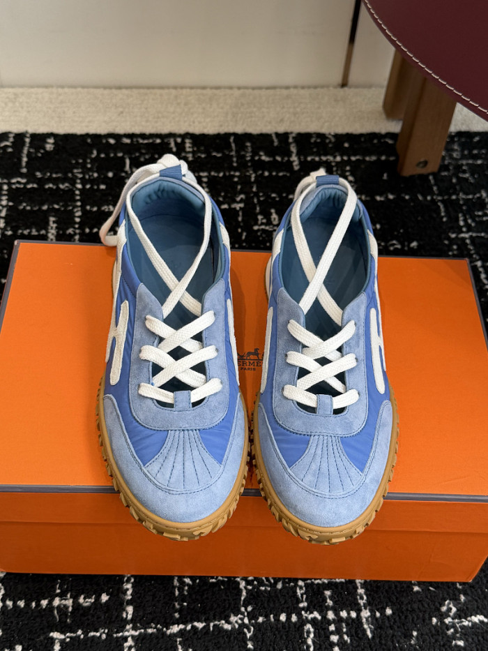 HER SHOES HM-38